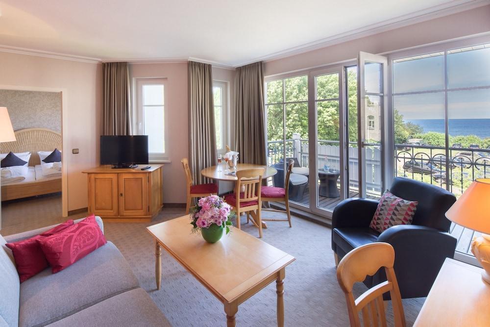 Hotel Residenz Waldkrone Ostseebad Kühlungsborn エクステリア 写真